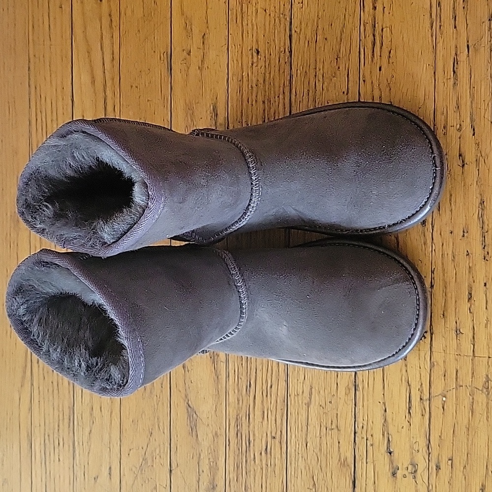 Used Ugg Boots.  Very good condition